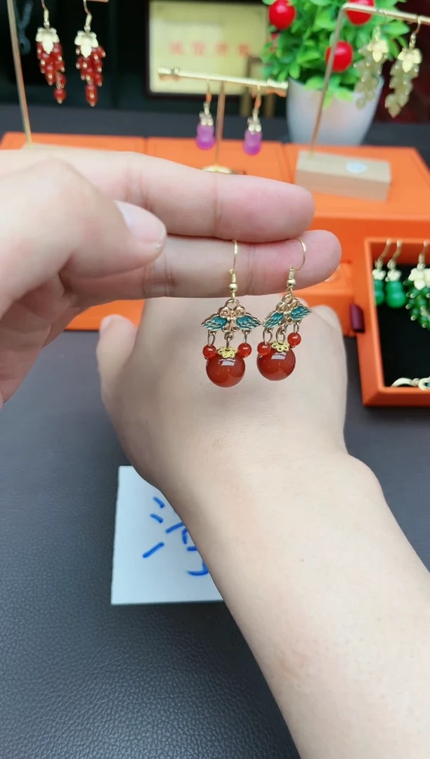 南红玛瑙银S925镶嵌耳饰530000