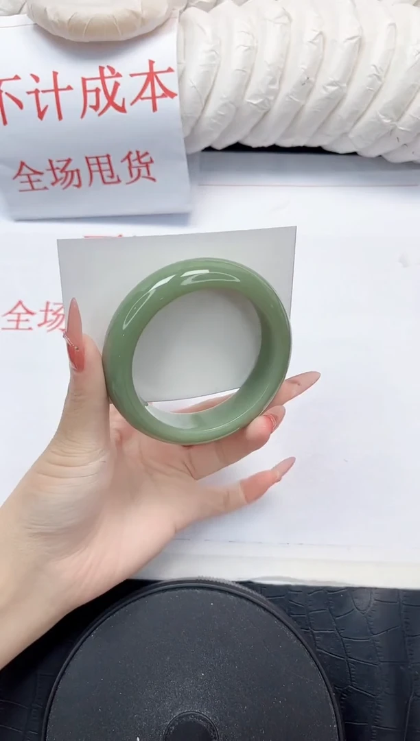 石英质玉手镯未镶嵌177-56