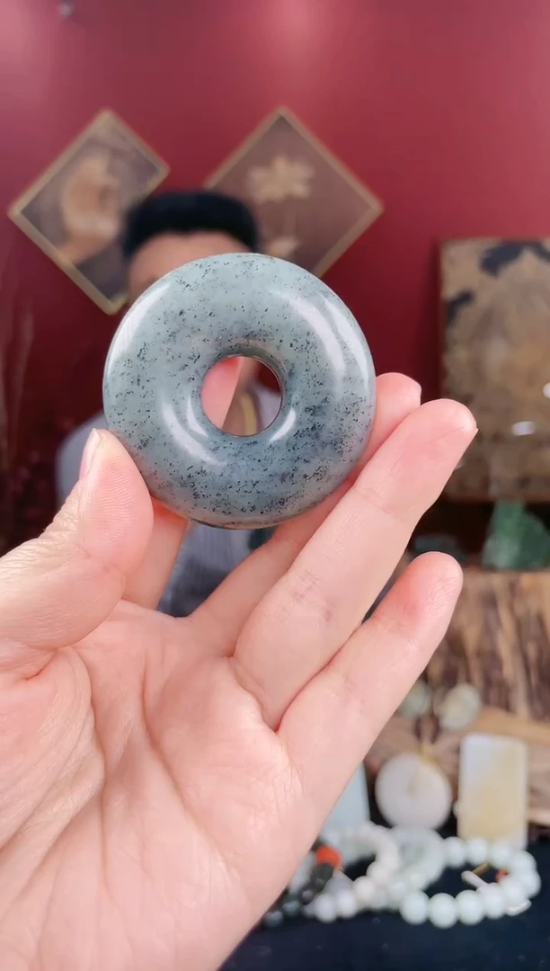 【闪购商品】和田玉颈饰未镶嵌青花平安扣