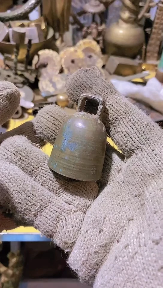 初**?金属工艺品二手旧货默认瑕疵