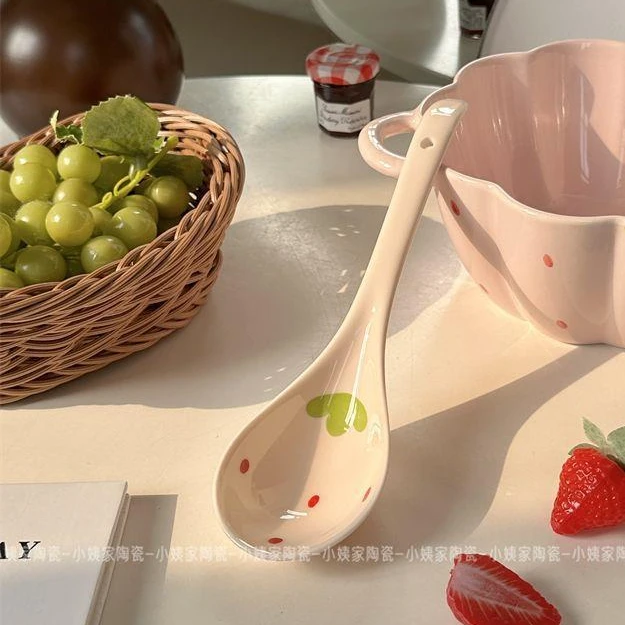 80【2支】奶油草莓大汤勺 高颜值陶瓷家用草莓勺餐具ins可爱