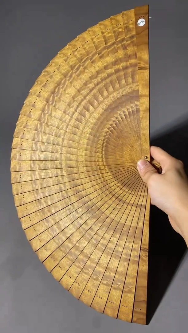 金丝楠632号26cm小叶桢楠扇子