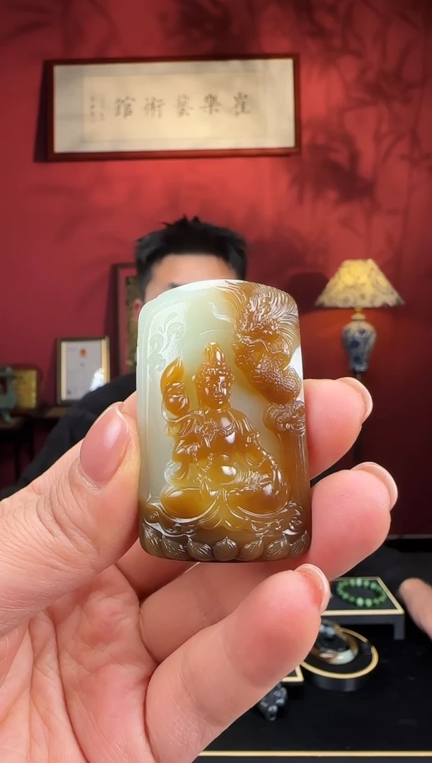 未镶嵌和田玉挂件糖黄俏色御龙观音m77