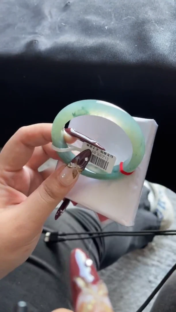 未镶嵌手镯翡翠三天鉴赏期