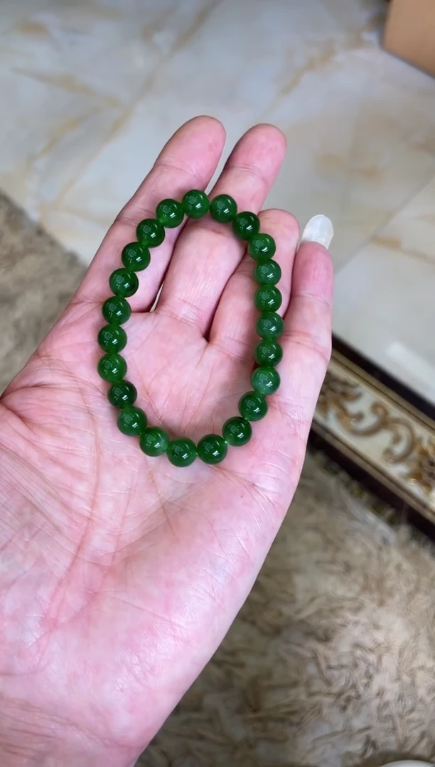 未镶嵌手串和田玉（碧玉）卡8微黑碧玉手串（多样性发一）