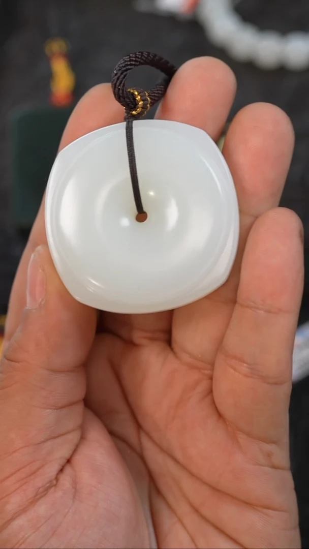 吊坠(不含链)未镶嵌和田玉多样性发一件THTY6063