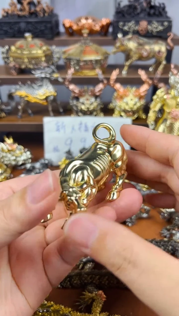 华尔街牛牛黄铜摆件