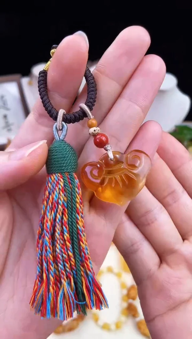 琥珀未镶嵌珠宝奇石柒月