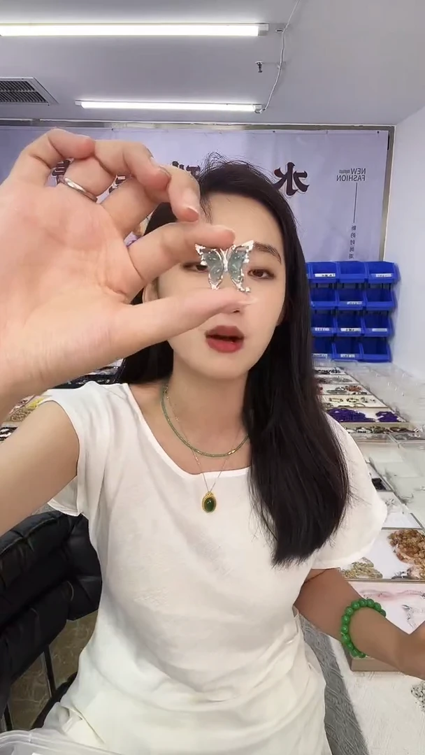 翡翠银S925镶嵌吊坠(不含链)天然珠宝多样性发其一