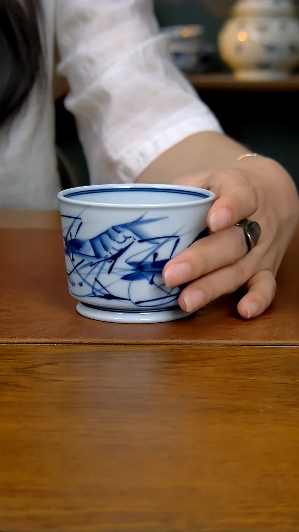 陶瓷虾趣融天杯