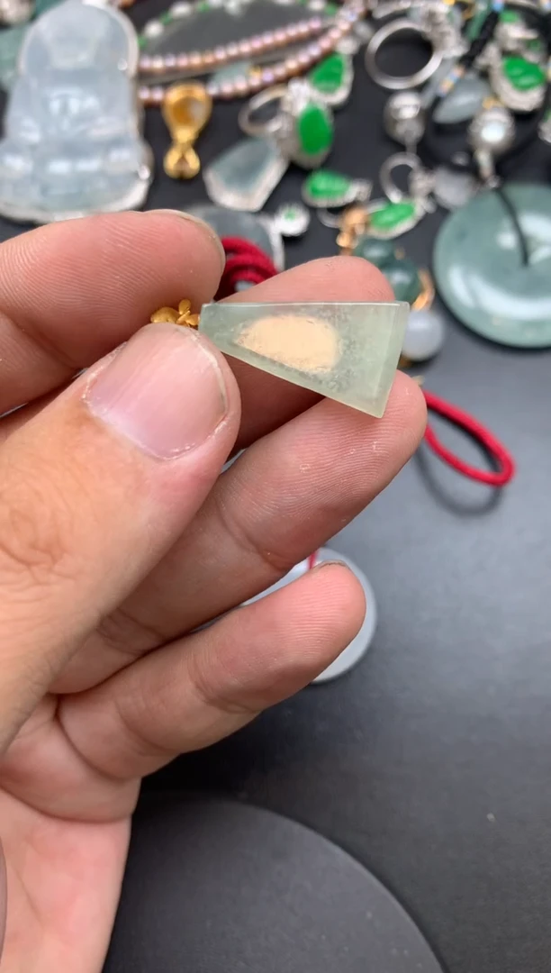 颈饰18K金镶嵌翡翠琼*小梦商品不退不换