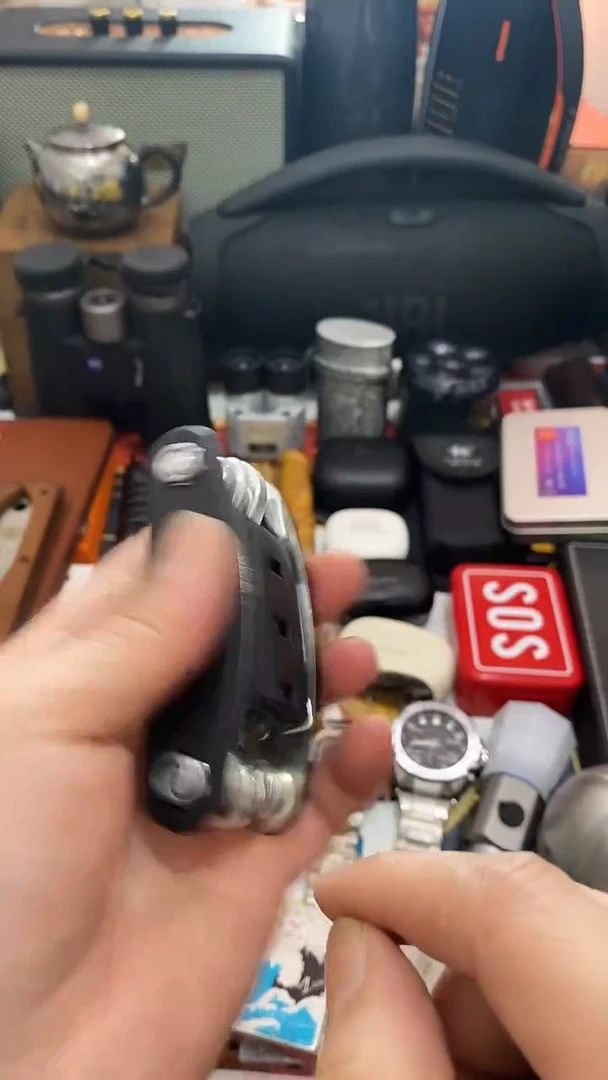 瓷片闪购商品  如图所示