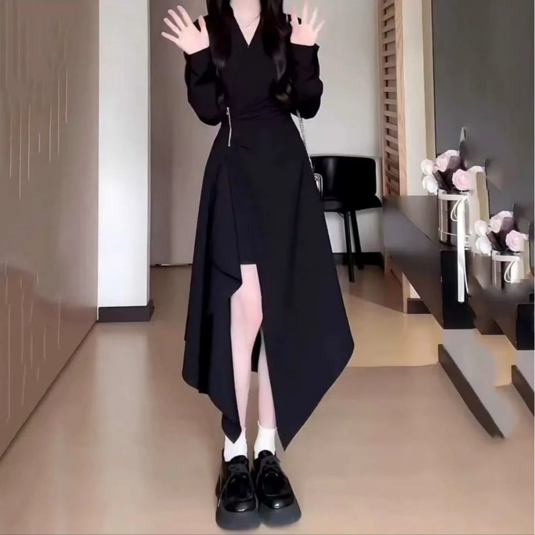 法式v领赫本风不规则黑色连衣裙女春夏季高级感收腰显瘦开叉裙子