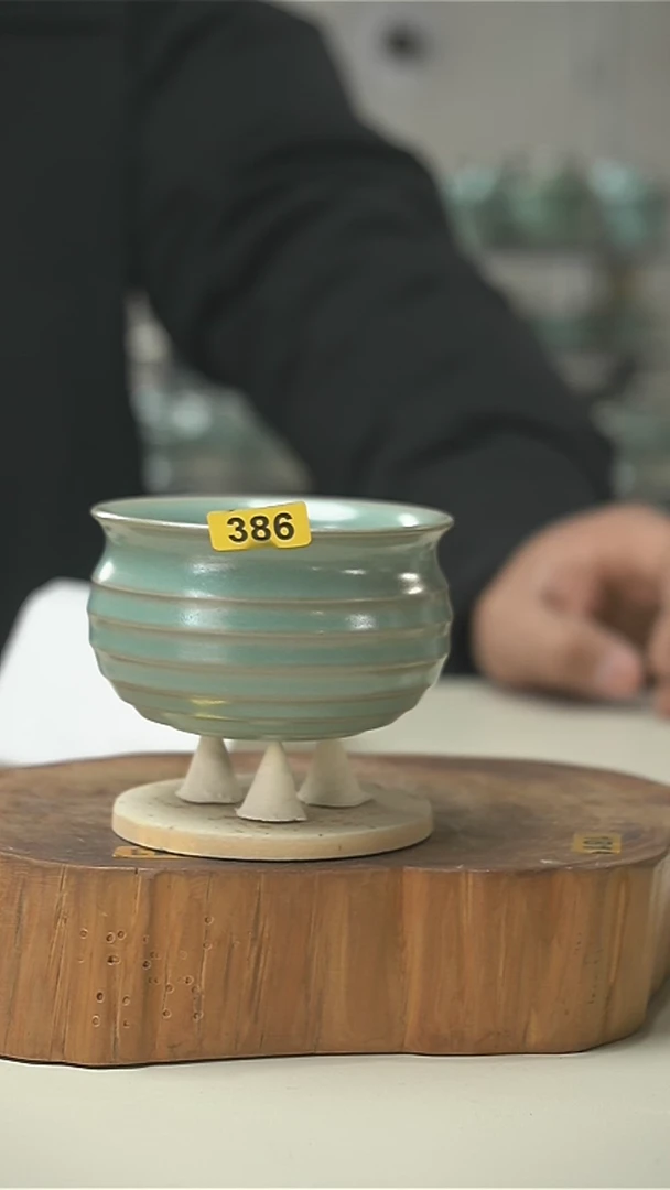 【闪购商品】君子汝瓷（福利）弦纹杯386