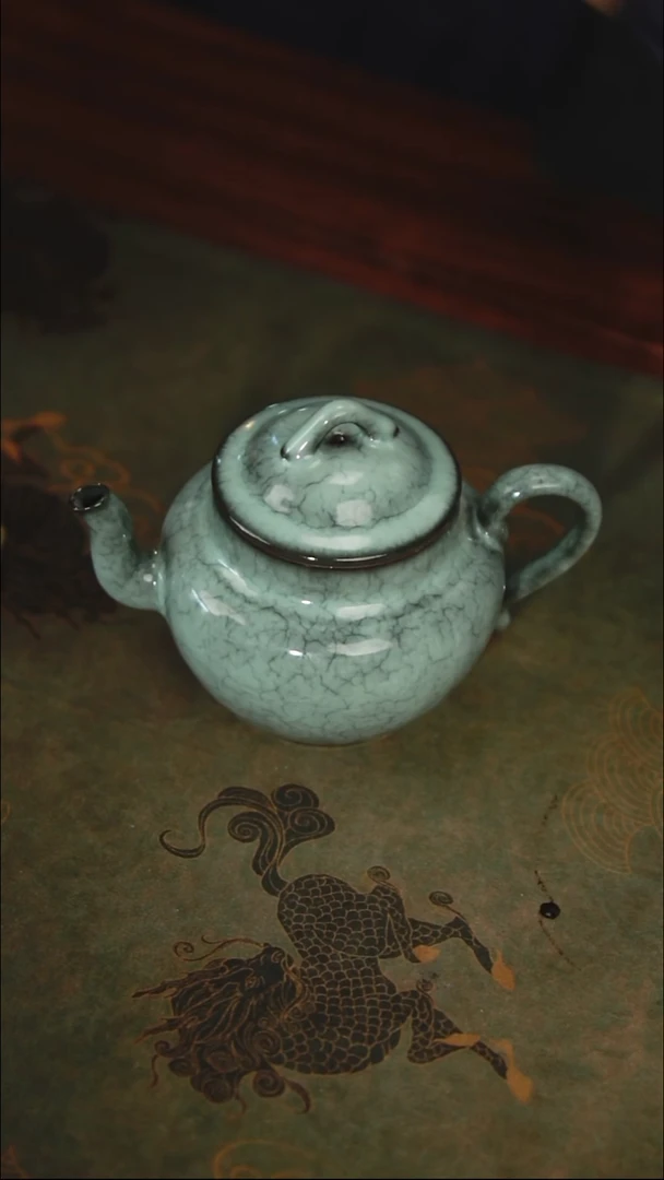 【览古雅韵】铁胎壶
