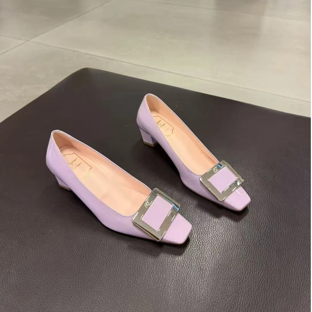 未使用 Roger Vivier/罗杰·维威耶 /六六/女紫色漆皮方扣低跟鞋