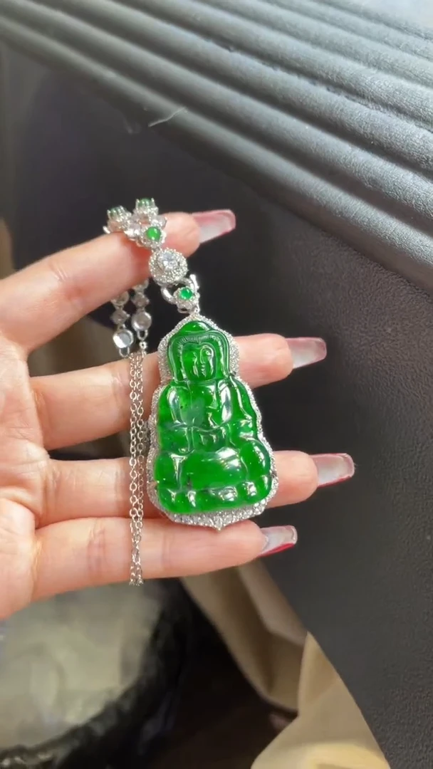 【闪购商品】翡翠颈饰未镶嵌      *202