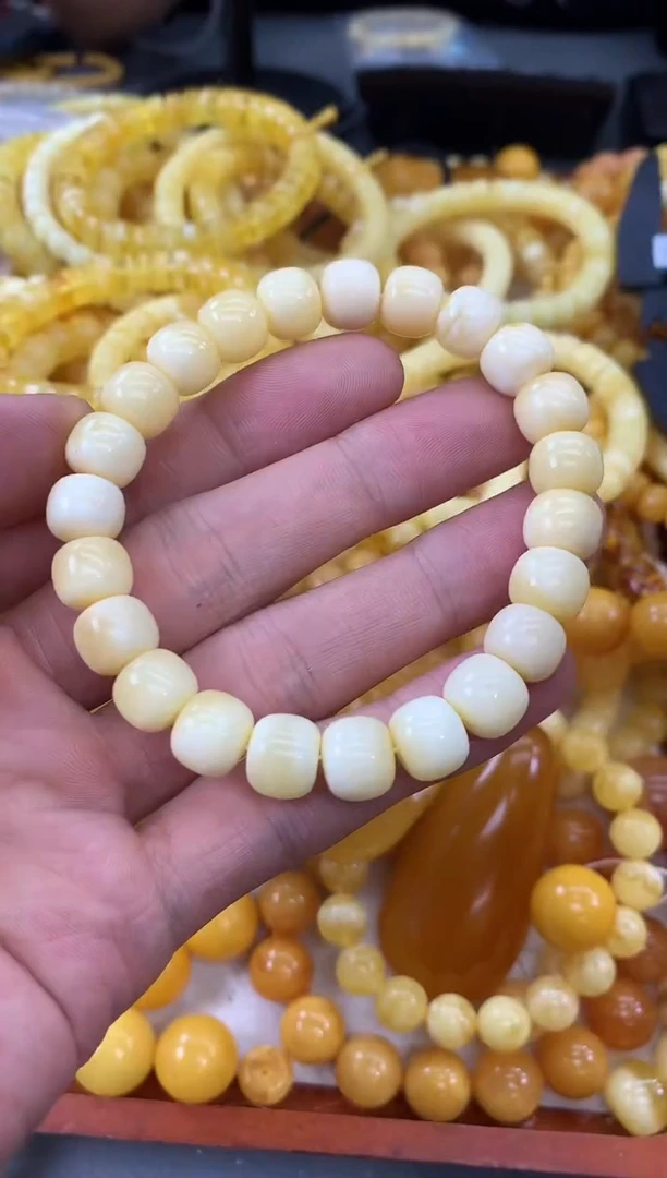 未镶嵌蜜蜡裸石手串