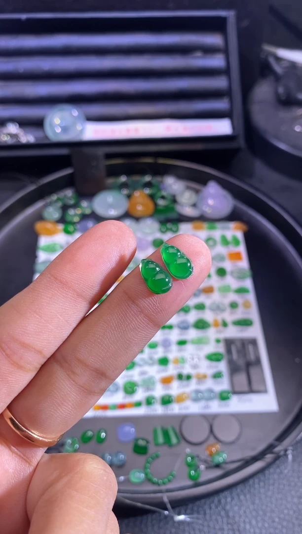 未镶嵌挂件翡翠葫芦