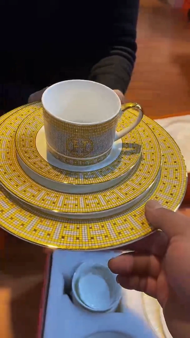 【闪购商品】鸿辉家品牌瓷器，京东包邮！