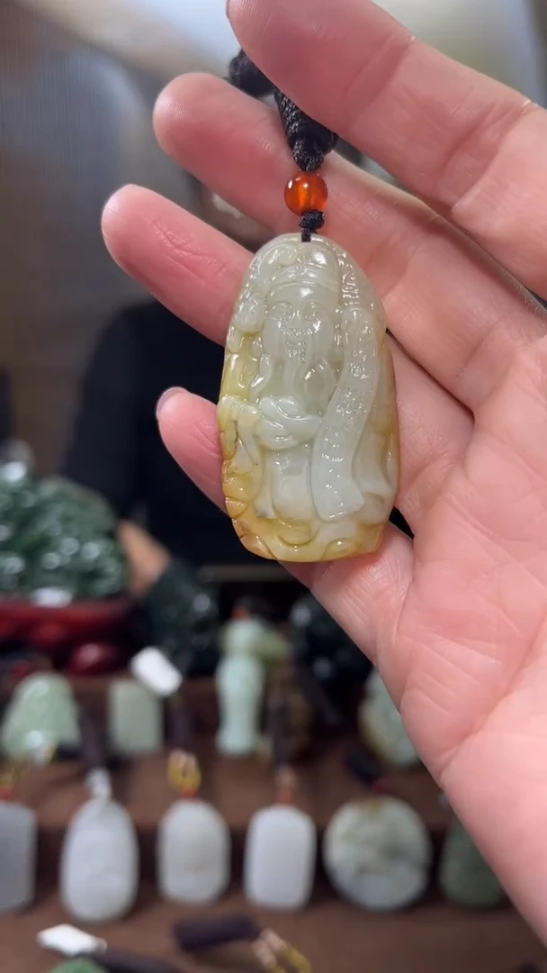 颈饰未镶嵌和田玉`