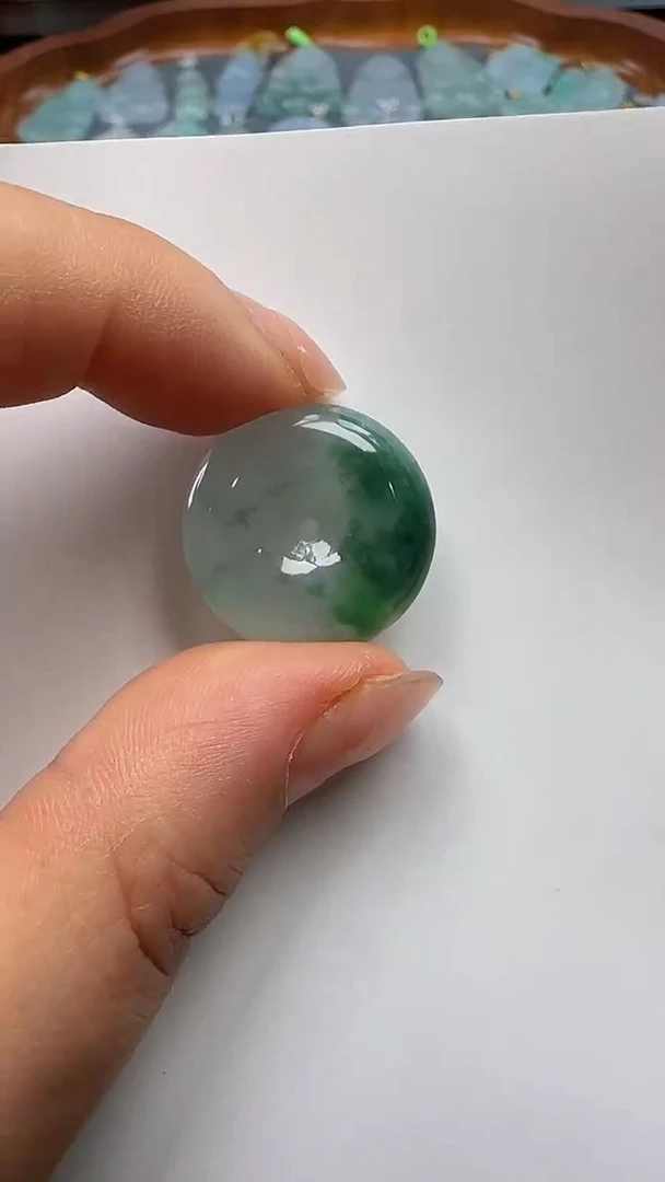 翡翠未镶嵌吊坠(不含链)平安扣