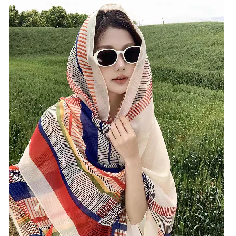 民族风盘扣百变披肩外搭女新款夏季薄款旅游海边沙滩丝巾防晒纱巾