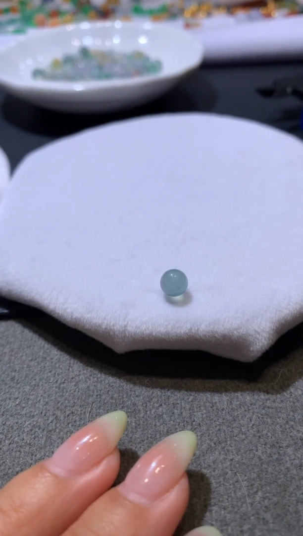 【闪购商品】定制翡翠未镶嵌6.2珠子380+38