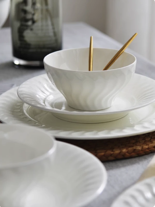 日式海螺骨质瓷盘碗家用高级