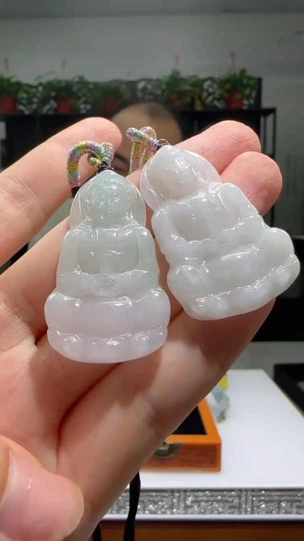 【闪购商品】翡翠颈饰未镶嵌天然翡翠A货吊坠多样性发其一