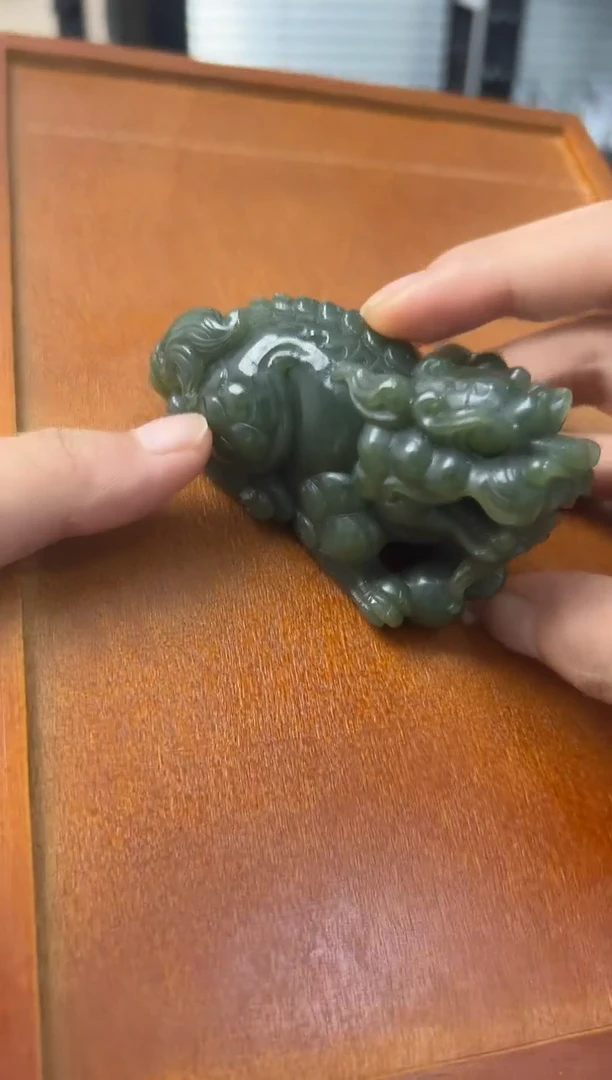 和田玉未镶嵌把件黑**K和田玉貔貅手把-560619