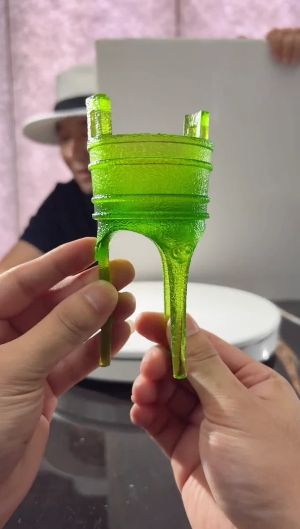 摆件琉璃三足鼎香炉