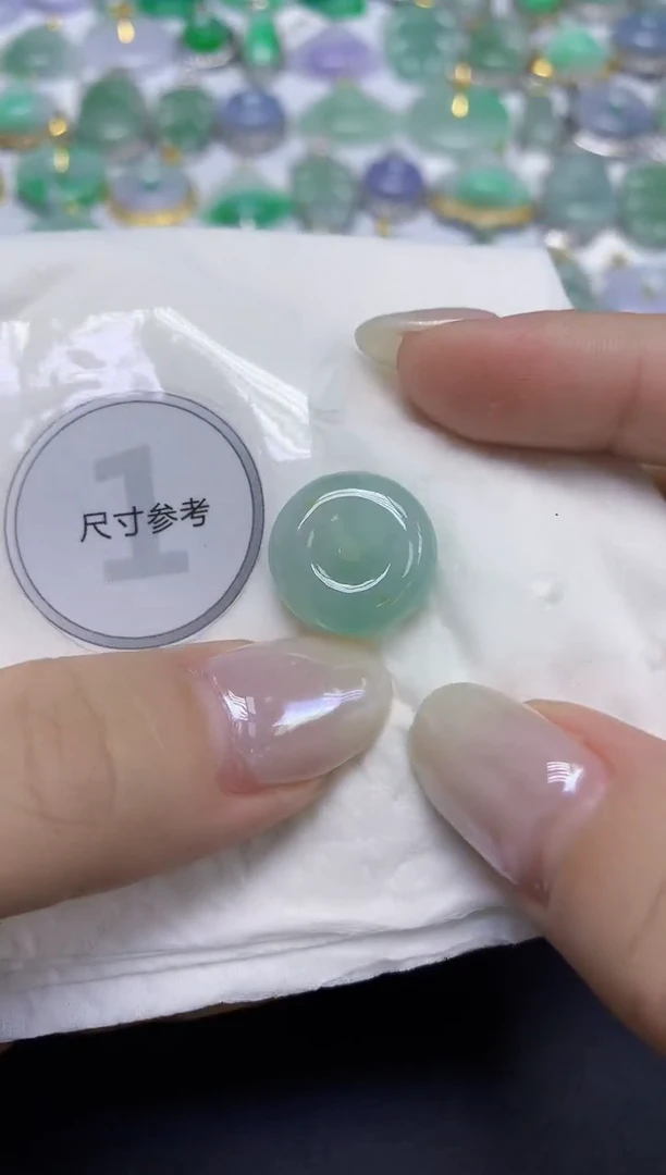 颈饰未镶嵌翡翠天然缅甸翡翠A货百元以上9元证书费自理