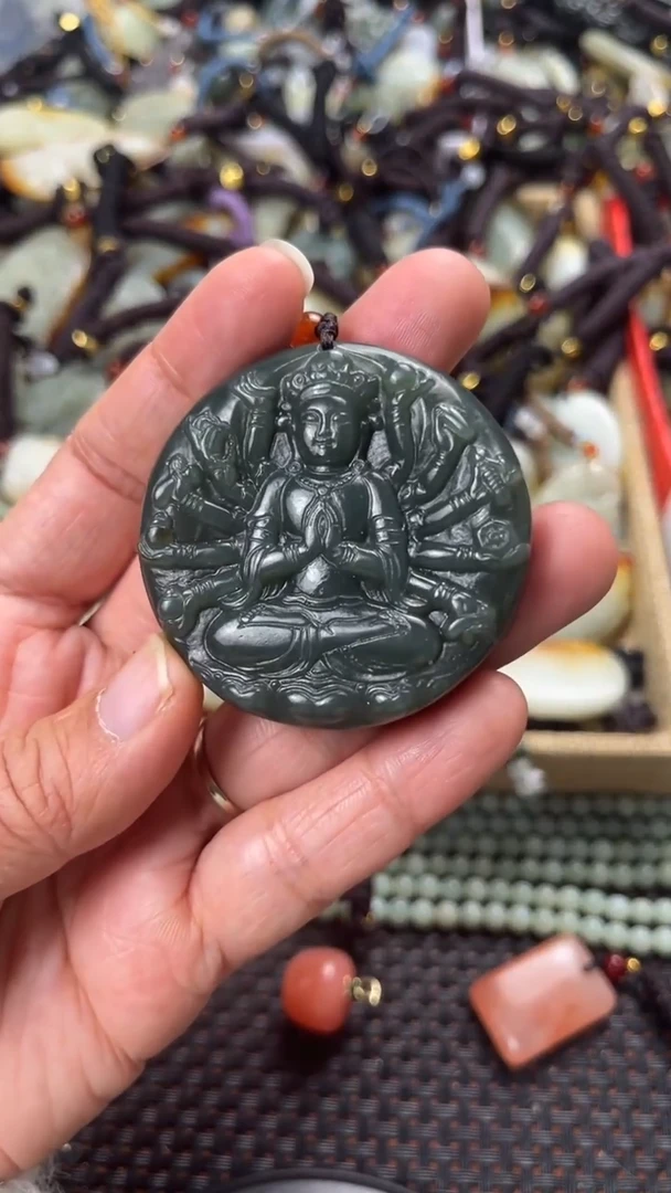 【闪购商品】和田玉颈饰未镶嵌多样性发货没有证书拍一发一有瑕