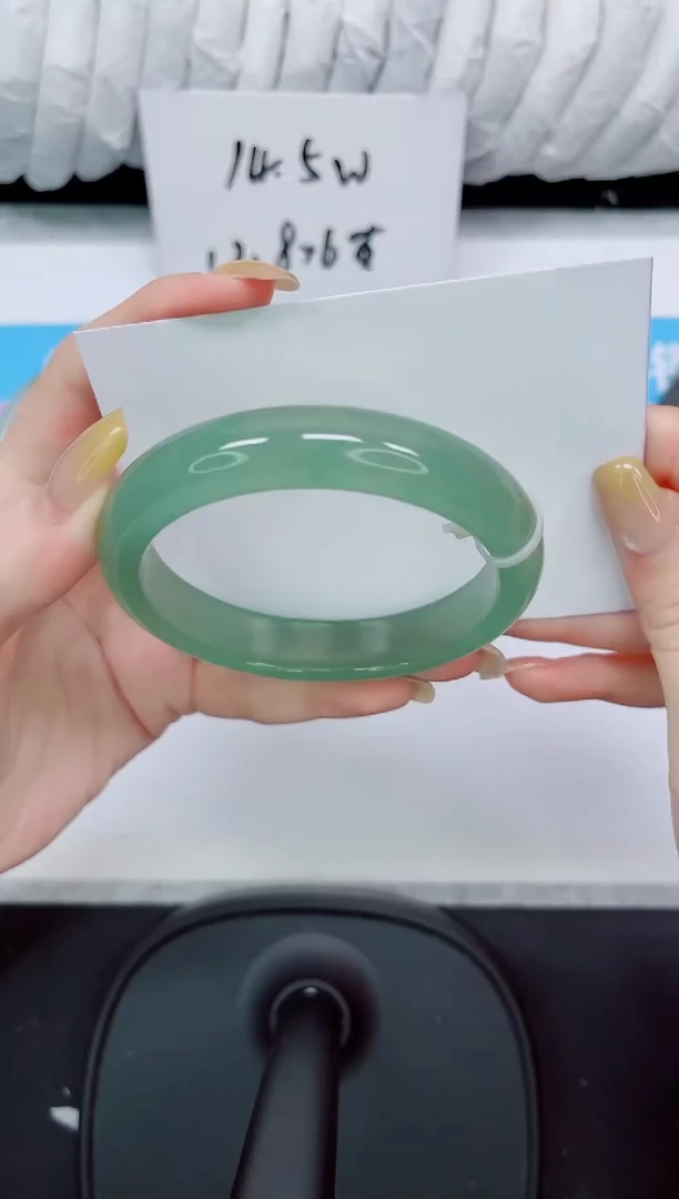 石英质玉手镯未镶嵌468