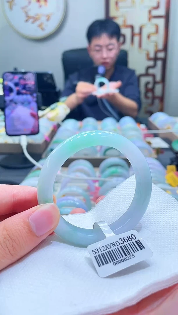 未镶嵌手镯翡翠114-53