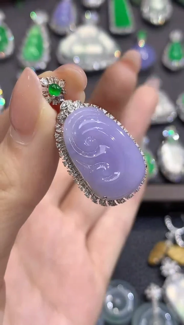 吊坠(不含链)18K金镶嵌翡翠C30翡翠紫货有一定色差