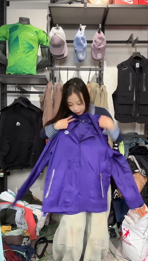 1515编码 瑕疵款直播间过款为准 尺码165S