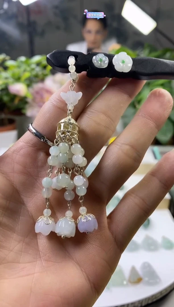 颈饰未镶嵌翡翠天然缅甸翡翠A货发簪