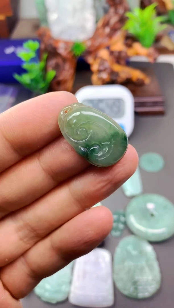 颈饰未镶嵌翡翠音***猫如意