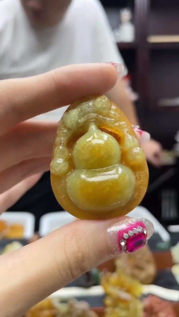 未镶嵌岫玉吊坠·