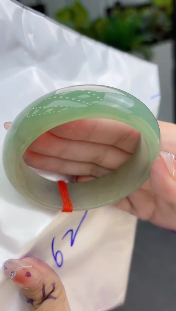 【闪购商品】翡翠手镯未镶嵌翡翠手镯