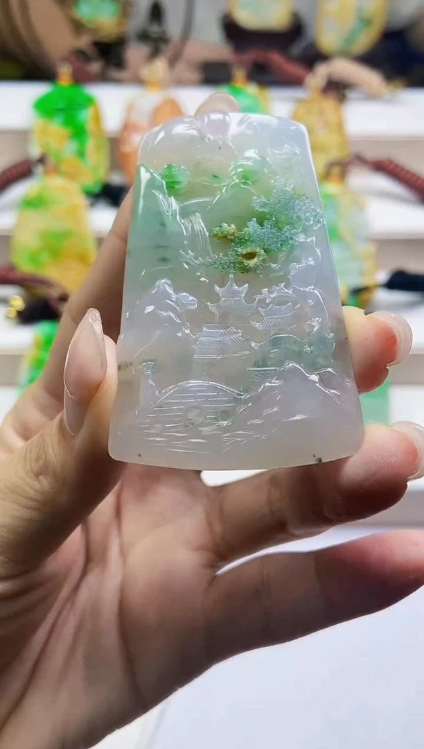 颈饰未镶嵌翡翠翡翠A货