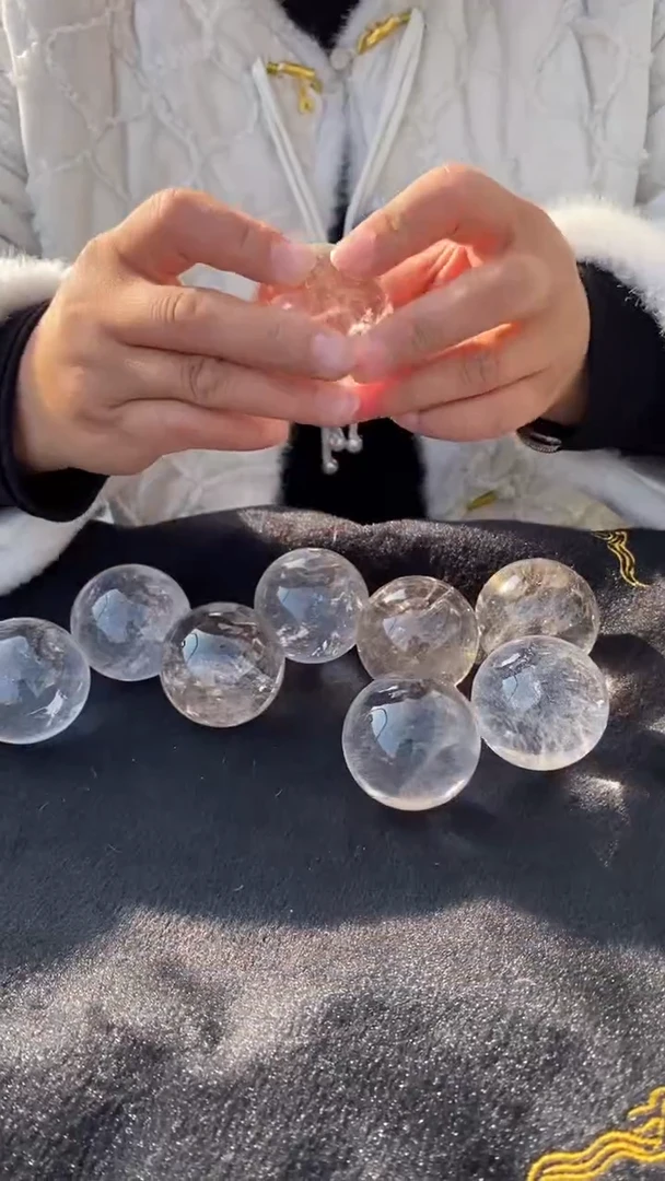 【闪购商品】水晶球未镶嵌白水晶球DD147多样性发其一