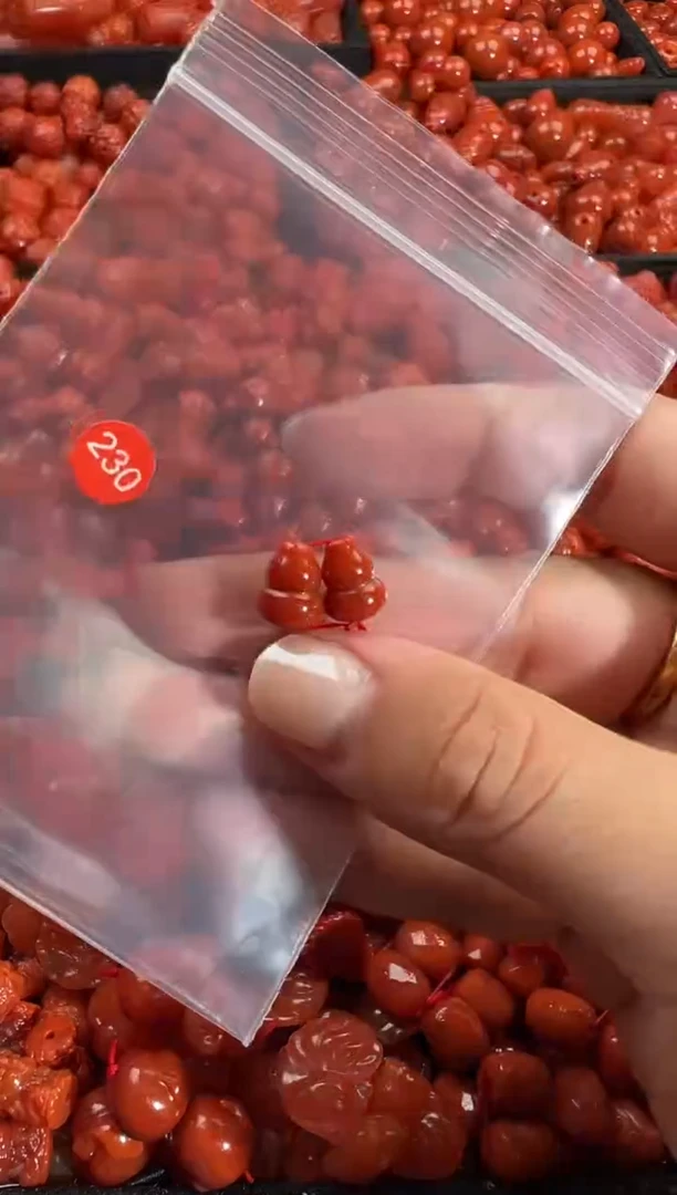 颈饰未镶嵌南红玛瑙1