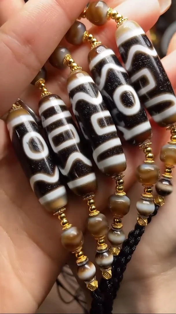 【闪购商品】玛瑙/玉髓珠宝奇石未镶嵌多样性发货 只发其一