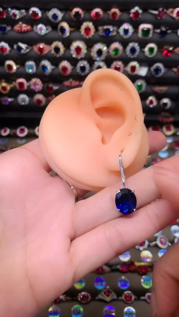 【闪购商品】蓝宝石耳饰银S925镶嵌1012白