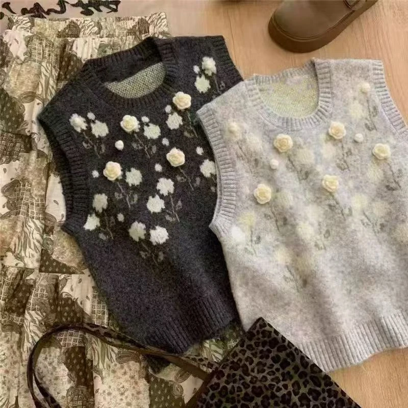 B 门店42&9！花枝马甲」软糯仿佯驼长毛般质感提花针织背心 T4723