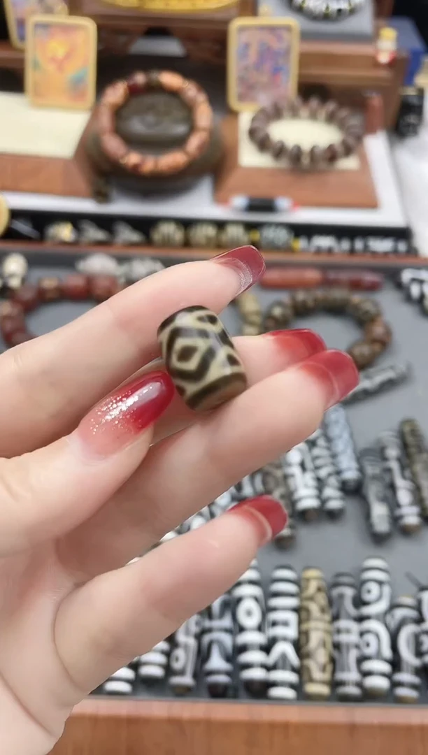 【闪购商品】玛瑙/玉髓珠珠未镶嵌金刚三眼
