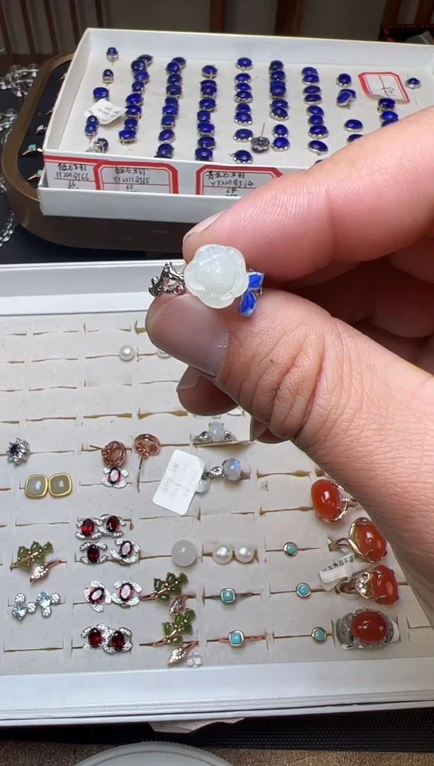 未镶嵌戒指和田玉?****&和田玉耳饰